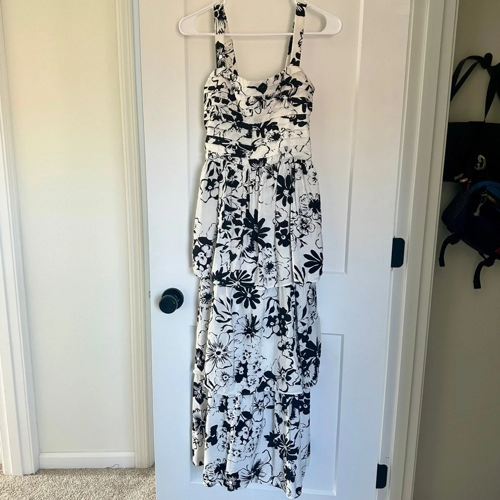 Abercrombie & Fitch Black and White Floral Dress - Picture 1 of 5